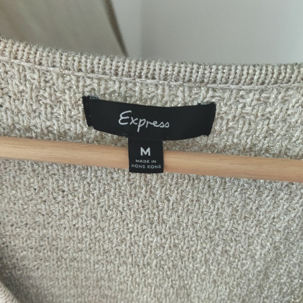 Cloth - Picture 3 of 3